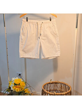 Union White Cotton Casual Drawstring Shorts